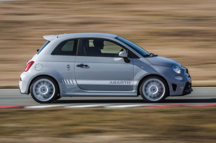  Abarth 595 esseesse (312) 2019 года  (WW) (фото 6 из 44)